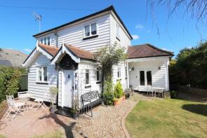 1 Willow Cottage, Chase Lane, Chigwell IG7 6JW