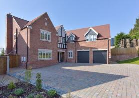 9 Gloucester House, Manor Gardens, Hackmans Gate, Stourbridge DY9 0FA