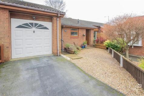 Plovers Lane, Helsby, Frodsham, WA6 0QE