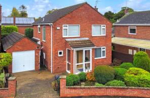 27, Old Hall Gardens, Newark NG24 2QJ