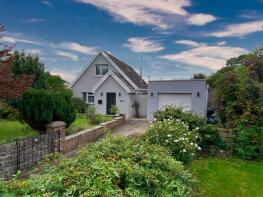 Holmwood Bungalow, Treoes Village, Bridgend CF35 5DL