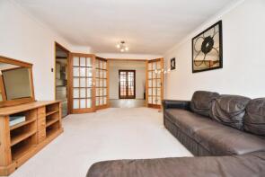 1, St Michaels Close, Erith DA18 4DY