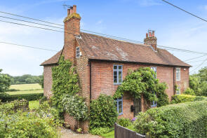 Broadstone House, Headcorn Road, Maidstone ME17 2AT