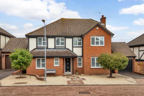 Everglade Close, Hartley, Longfield, DA3 7EZ