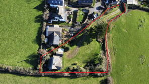 Treveth, Penrose, Access To Houses West Of The Gardens, St Ervan, Wadebridge PL27 7TB