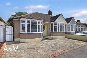 72, Greenleafe Drive, Barkingside, Ilford IG6 1LH