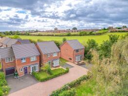 3, Adelie Road, Nuneaton CV10 9GZ