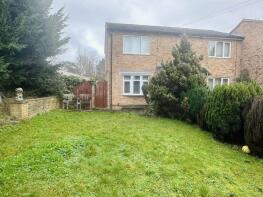 109, Derwent Road, Thatcham RG19 3UR