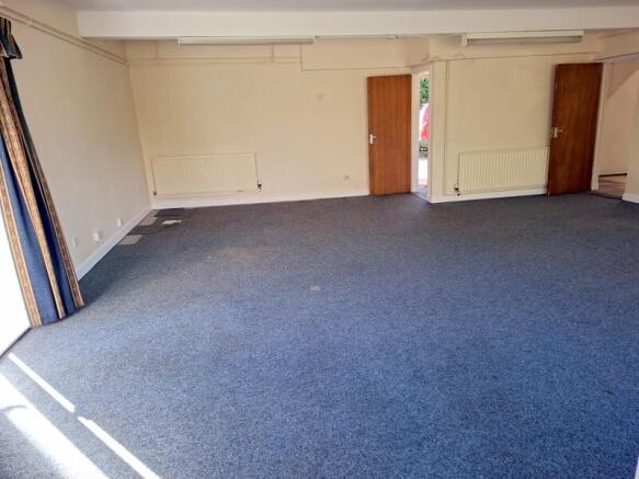 Show Room/Retail