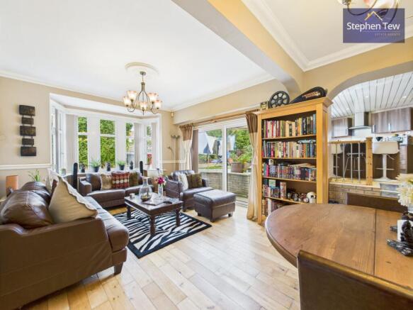 Living/Dining Room