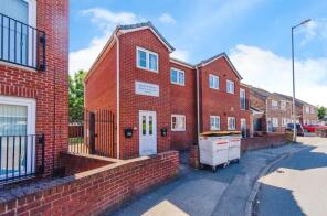 60, Bloxwich Road South, Willenhall WV13 1AX