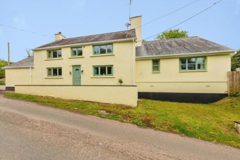 Broadlay, Ferryside, Carmarthenshire, SA17