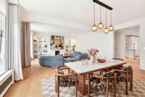 Halkin Place, London, SW1X