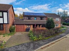 16, Bridgers Mill, Haywards Heath RH16 1TF