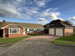 10, Nash Green, Malvern WR13 5DR