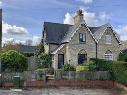 5 Money Bury Cottage, High Street, Towcester NN12 7PG