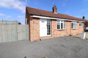 1, St Oswalds Close, York YO41 5LT