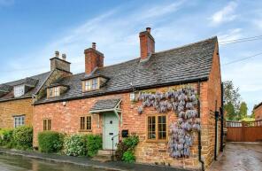 21, Main Street, Oakham LE15 9LB