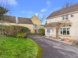 64, Humphreys Close, Stroud GL5 4NY