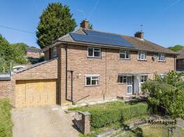 61, Centre Drive, Epping CM16 4JF