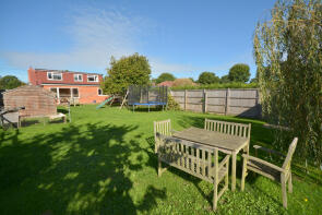 Glenholme, Stane Street, Pulborough RH20 1DN