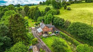Cliff Bank Cottage, Calwich Bank, Ashbourne DE6 2EB