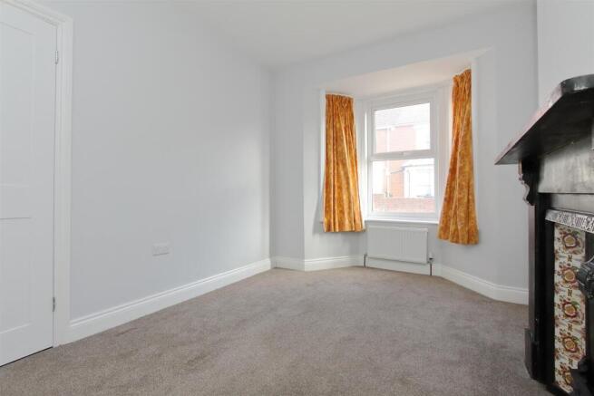 159 devizes road PH19.JPG
