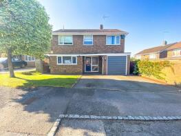 11, Orchard Close, Northampton NN7 3AY