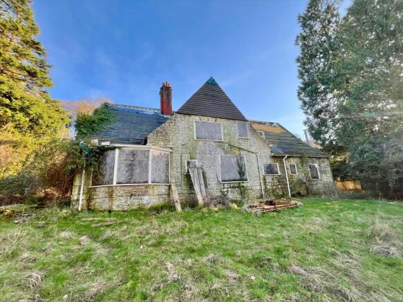 Besbury House - Lot 