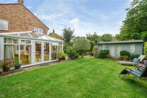 73, Shepherds Close, Hurley, Maidenhead SL6 5LZ