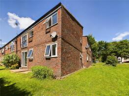 2, Warren Bank, Simpson, Milton Keynes MK6 3AQ
