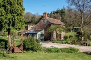 Pidgeon House Cottage, Yalway Road, West Monkton, Taunton TA2 8LW