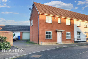 27, Dorley Dale, Lowestoft NR33 8US