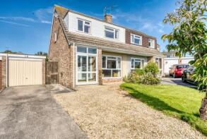 18, Stonewell Grove, Congresbury BS49 5DR