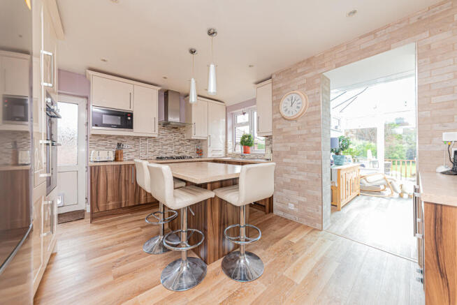 Kitchen/Breakfast Room
