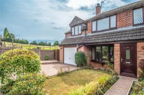 Carolyn, Penmanor, Finstall B60 3BY