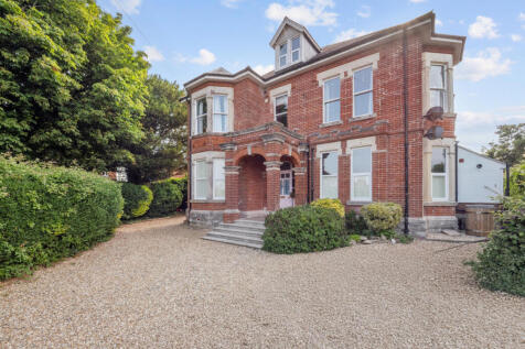 21 Victoria Avenue, Weymouth, DT3 5