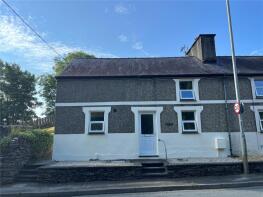 1 Glan Aber, New Street, A497 From Pentrefelin To Porthmadog Road Criccieth, Criccieth LL52 0PT
