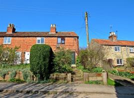1, Carr Cottages, The Green, Low Hutton, York YO60 7HE