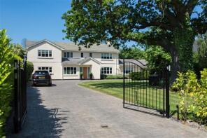 17, Holly Grove Road, Hertford SG14 2QH