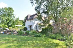 2, Glebe Farm Cottages, Road Through Rockbourne, Fordingbridge SP6 3NU