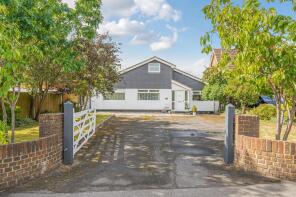 14, Christmas Lane, High Halstow, Rochester ME3 8SN