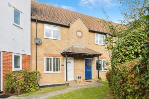 72, Dale Close, Colchester CO3 0FG