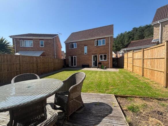 Garden aspect one