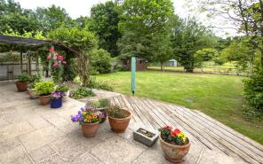 Oakenshaw, Frogs Lane, Cranbrook TN17 4NG