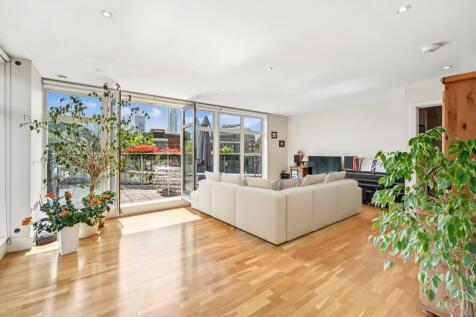 Westrovia Court,
5 Moreton Street, SW1V