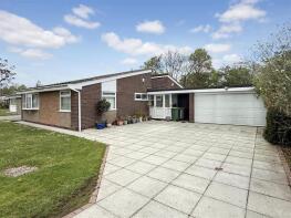 4, Parklands Drive, Wirral CH60 3RU