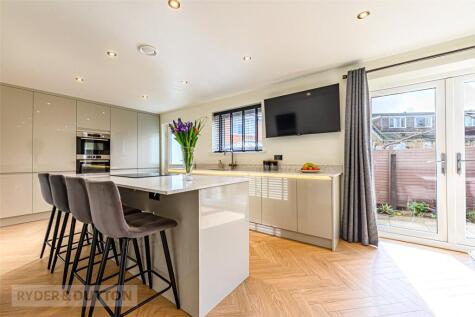 Lower Edge Road, Brighouse, West Yorkshire, HD6