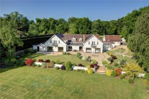 Woodlands House, Harpsden Woods, Harpsden, Henley-on-thames RG9 4AE