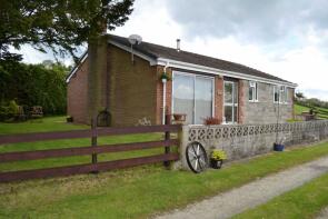 Hollybush, Dolfor, Newtown SY16 4AG